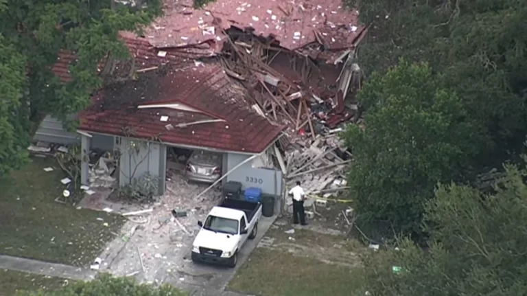 Two People Badly Injured in FL Home Explosion