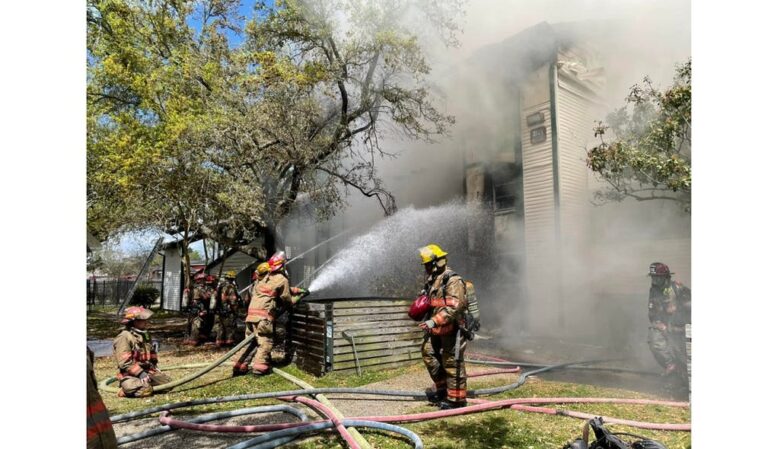 LA Crews Battle a 3-Alarm Apartment Fire