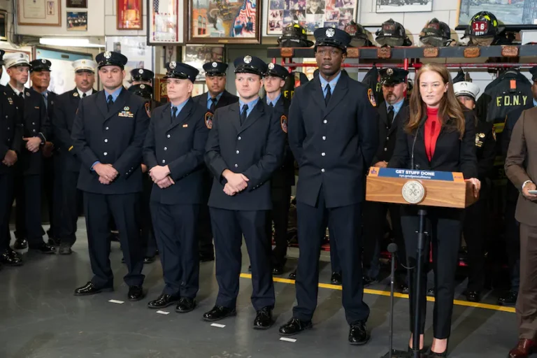 FDNY FFs Honored for Dramatic Rope Rescue at High-Rise