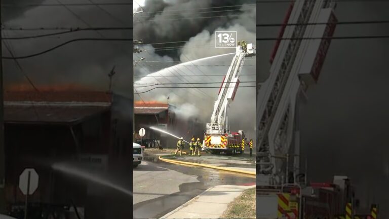 Portsmouth, VA, Firefighters Tackle Warehouse Blaze 