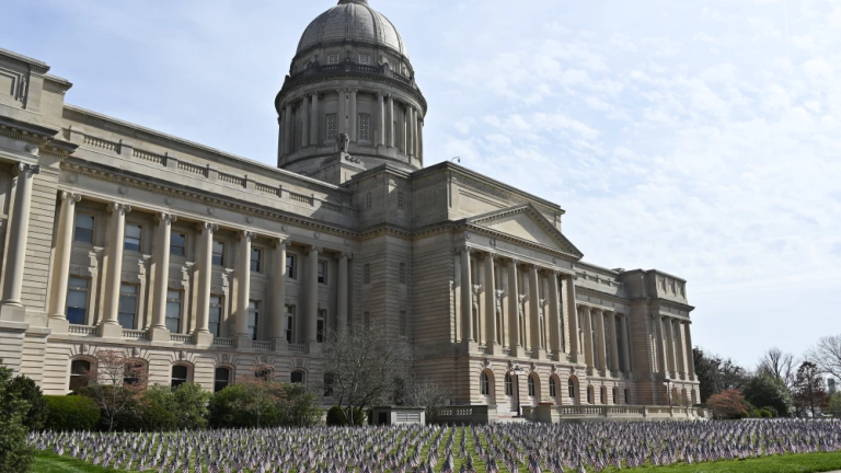 Kentucky Proposal to Establish 25-Foot Safety Buffer Zone for First Responders Advances