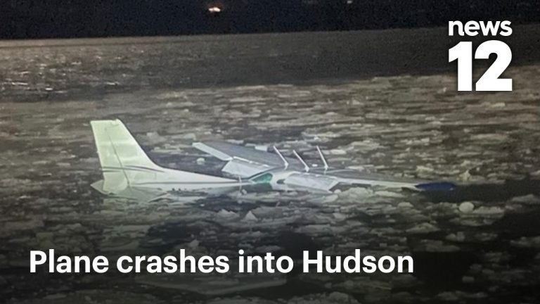 Two Survive Small Plane Emergency Landing in Icy Hudson River