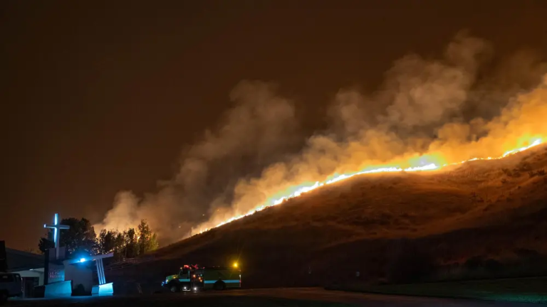 Tartar Fire Crews Withdrawn After Harassment and Threats Along Eastern Perimeter