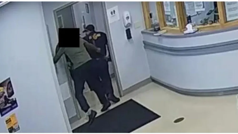 NIOSH Report Details Stabbing of Ohio Paramedic During Involuntary Commitment Transport